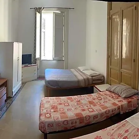 לינה וארוחת בוקר Manzoni פלרמו